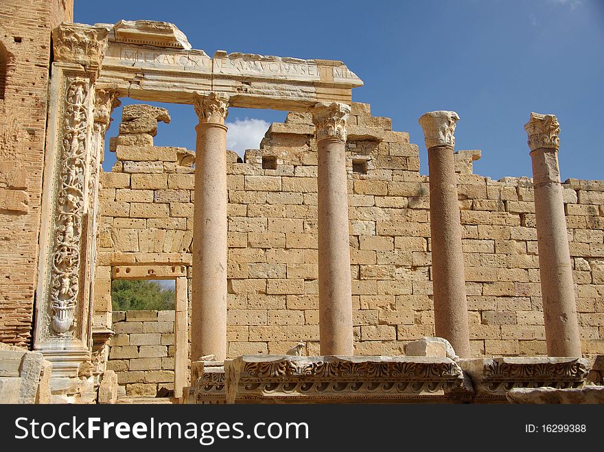 Roman columns, Libya
