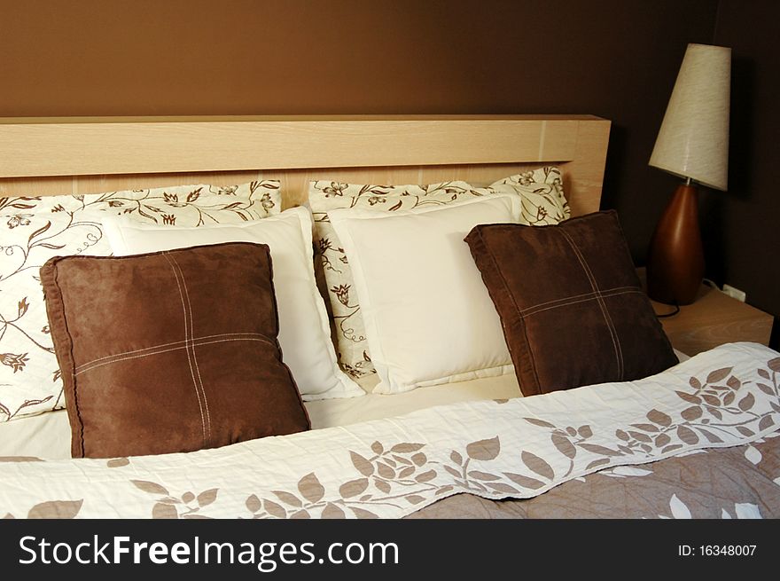 White and brown bedroom decoration