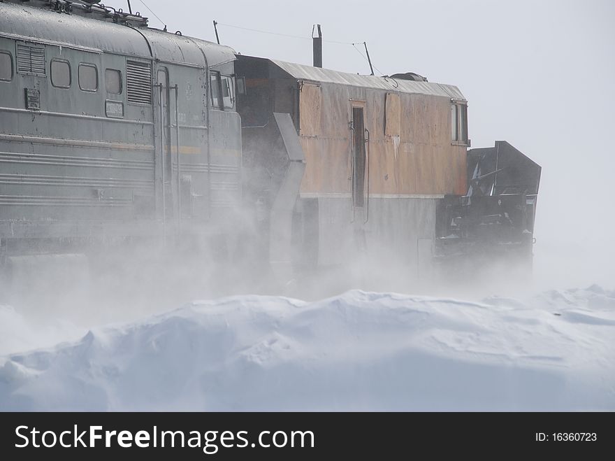 Fight with snow. Russian Railways. Siberia