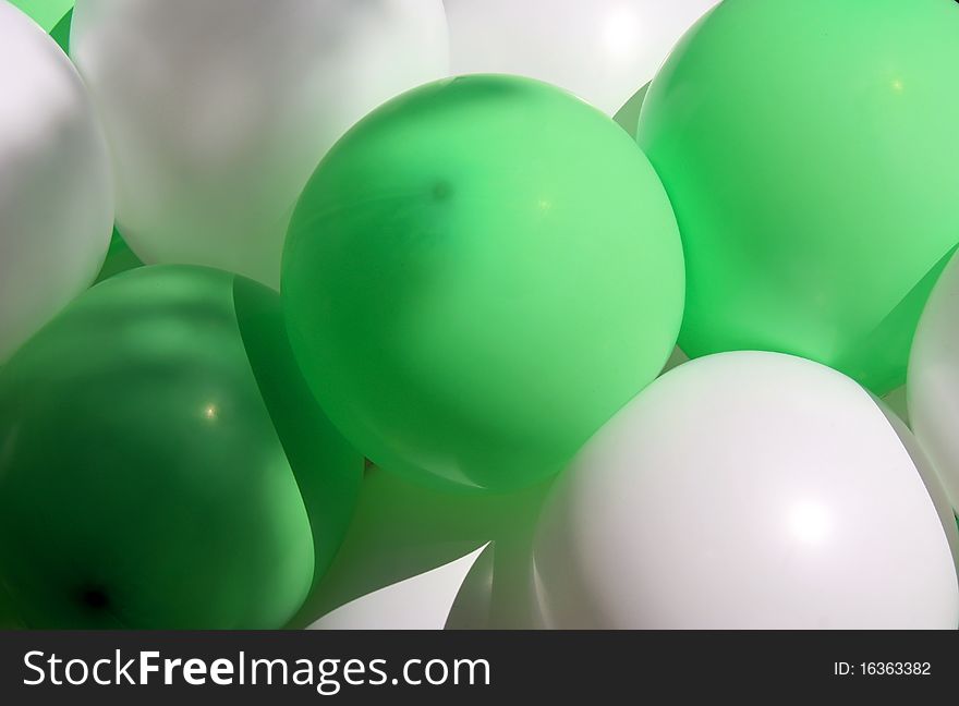 Background white and green balloons, now located diagonally