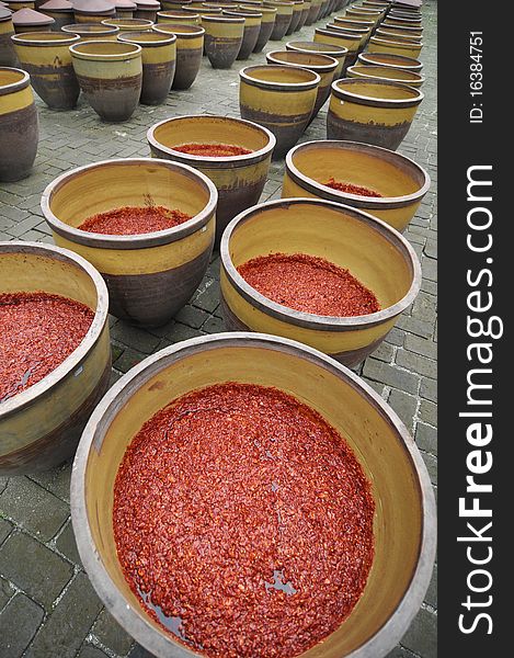 A famous flavoring of Sichuan Cuisine.
airing in the big vat is a working procedure. A famous flavoring of Sichuan Cuisine.
airing in the big vat is a working procedure.