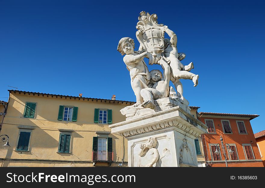 The Fountain with Angels in Pisa, Italia. The Fountain with Angels in Pisa, Italia.