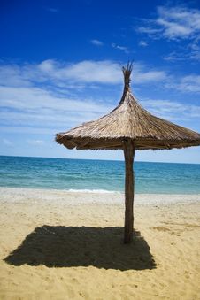 Beach Umbrella Covered In Thatch Stock Photography Beach Umbrella Covered In Thatch Stock Photography