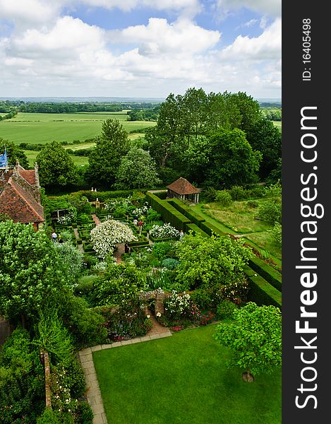 Formal gardens of Sissinghurst Castle
Kent
United Kingdom