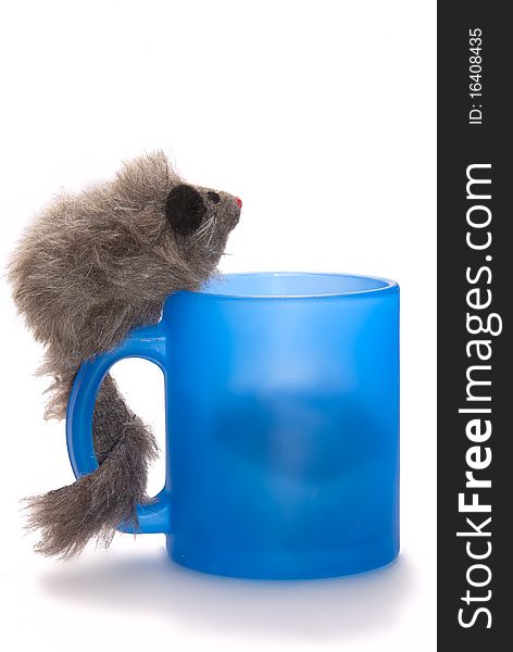 The toy mouse involved in a cup