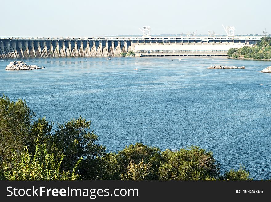 Zaporizhzhya power dam