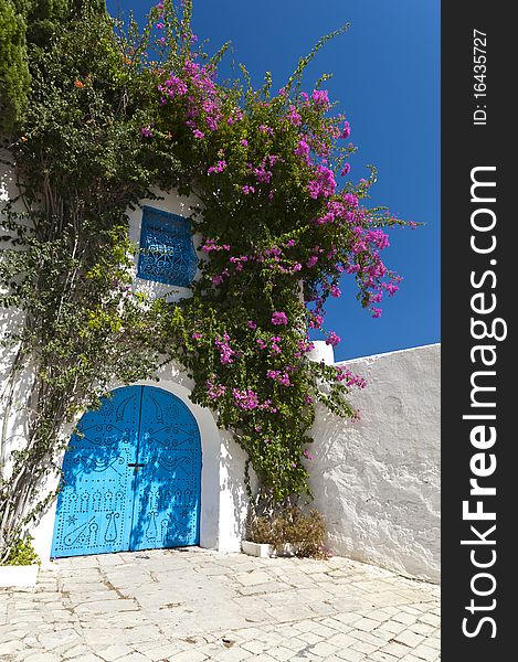 Arabic style building, white and blue