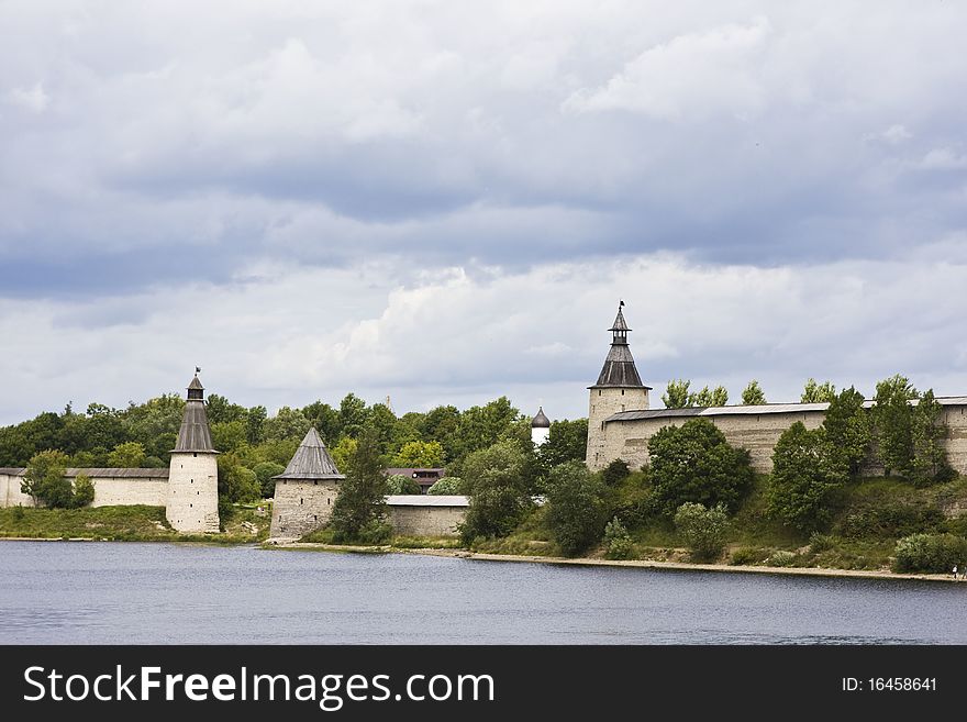 A view of the Pskov Kremlin over the Velikaya river