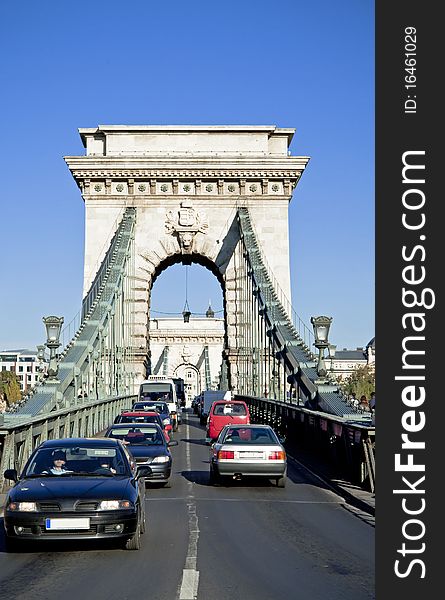 Traffic in Chain Bridge