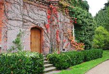 An English Garden In Early Autumn Royalty Free Stock Images An English Garden In Early Autumn Royalty Free Stock Images