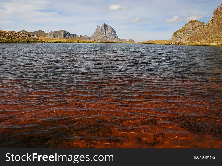 Red water lake at Anayet plateau