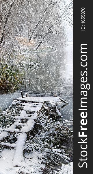 First season snowfall on Ukrainian River Psyol in Sumy