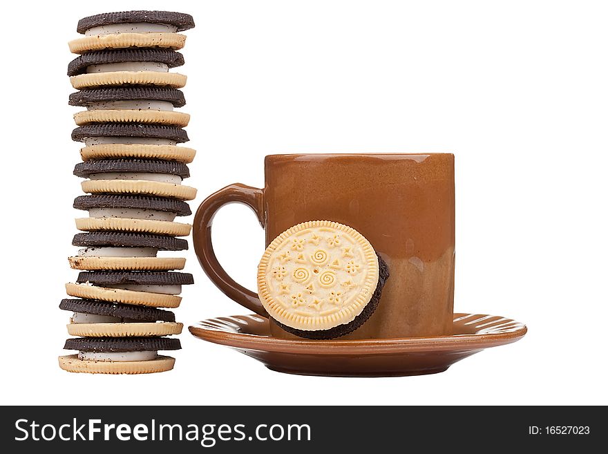 Round rich cookies with a cream layer.