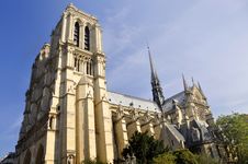 Notre Dame Catedral On Sunny Day Royalty Free Stock Photos