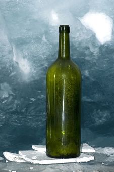 Green Bottle Royalty Free Stock Photos Green Bottle Royalty Free Stock Photos