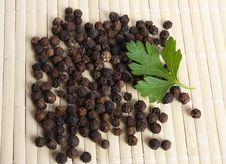 Ungrounded Black Pepper Stock Photography