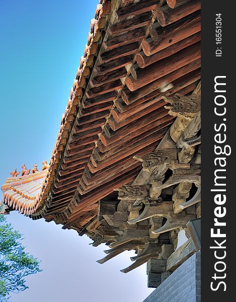 Wooden eave of Chinese historic architecture