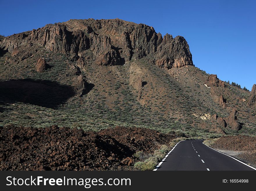 Road to volcano El Teide