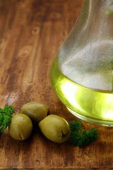 Olive Oil And Green Olives Royalty Free Stock Image Olive Oil And Green Olives Royalty Free Stock Image