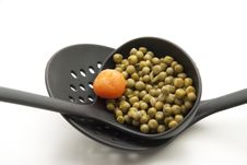 Ladle With Peas Royalty Free Stock Images Ladle With Peas Royalty Free Stock Images