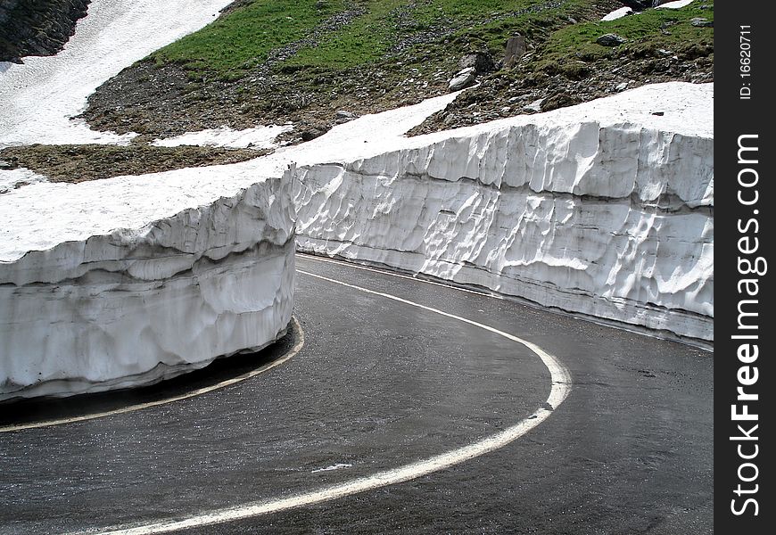 Transfagarasan In June