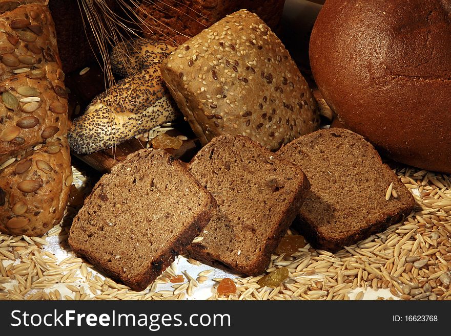 Group of bread products with different seeds