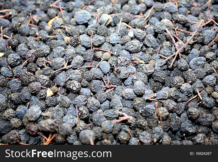 Dried Chokeberry