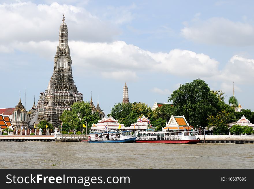 View on temple from the Bangkog river. View on temple from the Bangkog river