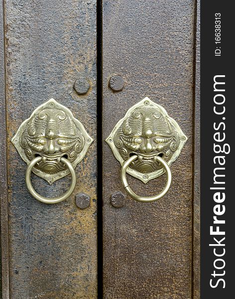 Vintage Chinese Art  Doorbell.