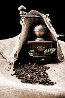 Vintage Coffee Grinder And Coffe Plant In Granules Stock Photography Vintage Coffee Grinder And Coffe Plant In Granules Stock Photography