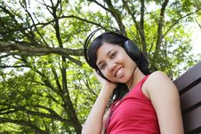 Woman Listening To Music Royalty Free Stock Images Woman Listening To Music Royalty Free Stock Images