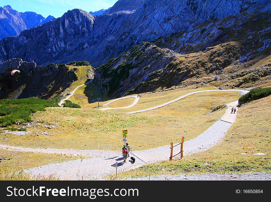 Zigzag Mountain Road for Climbers