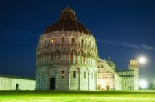 Night View Of Piazza Dei Miracoli With A Full Moon Stock Images