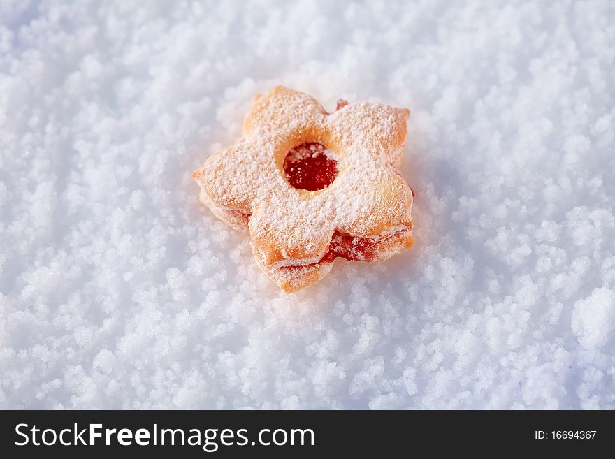Jam Biscuit On Snow