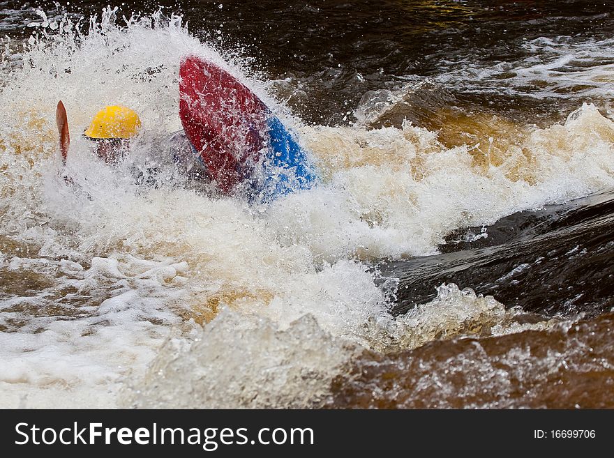 Competition of kayak whitewater freestyle, Russia, Akulovka