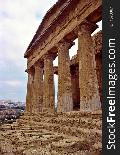 Greek's ruins in the south of italy (sicily)