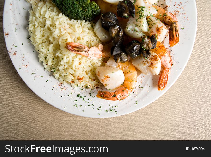 Steak, Shrimps And Rice