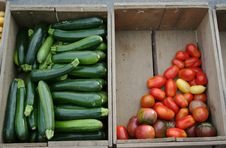 Farm Stand Zucchini And Tomatoes Royalty Free Stock Photos Farm Stand Zucchini And Tomatoes Royalty Free Stock Photos