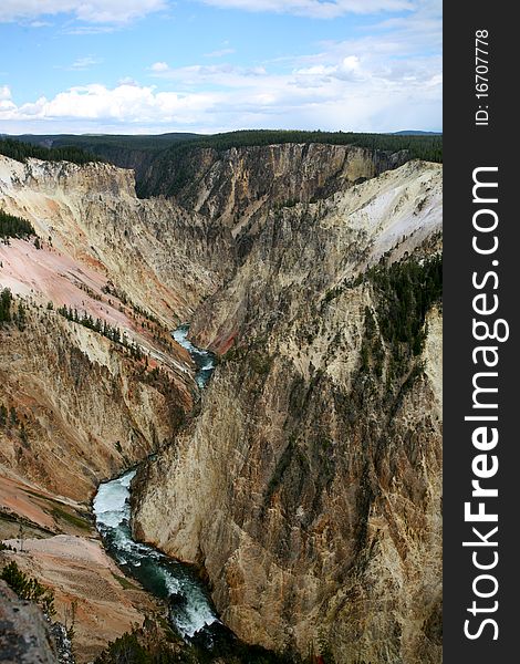 Grand canyon of yellow stone national park