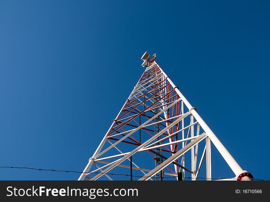 Comunication antenna against blue sky