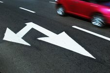 Arrow Sign On Road Royalty Free Stock Photos Arrow Sign On Road Royalty Free Stock Photos