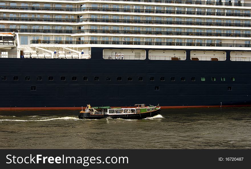 Hamburg Harbor Ship Water Sea little big