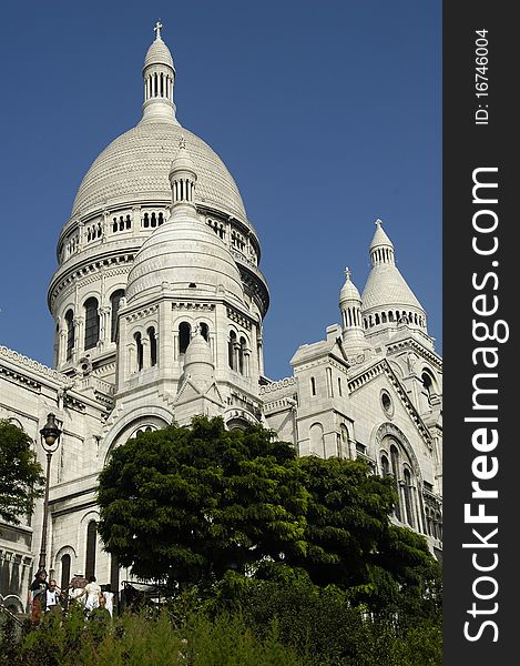 The photo of the Basilica of the Sacred Heart in Paris.