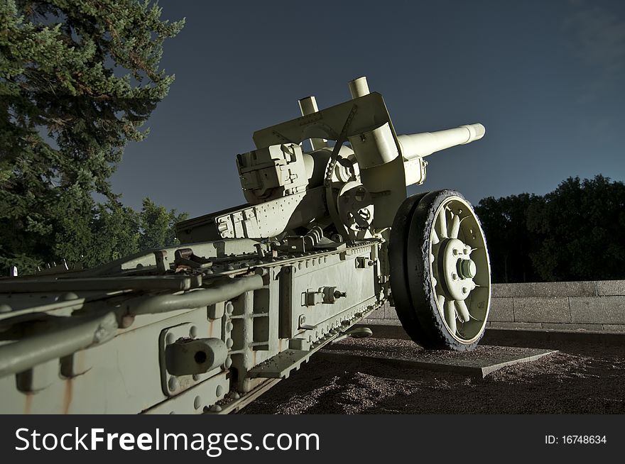 A cannon nearby russian memorial in Berlin.