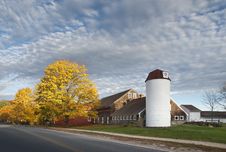 Country Barn Royalty Free Stock Images Country Barn Royalty Free Stock Images