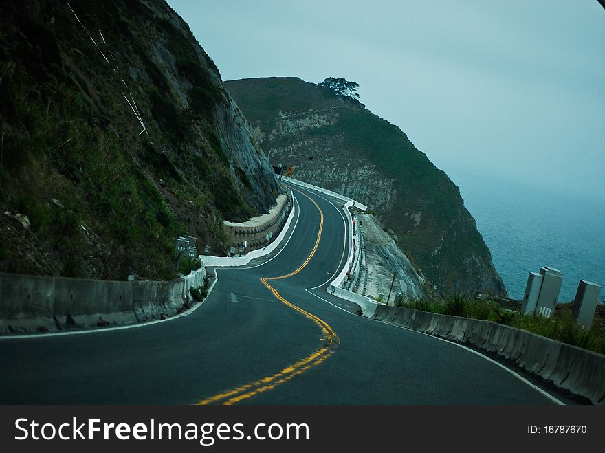 Highway #1 in west coast californian road betwen San Francisco and Los Angeles