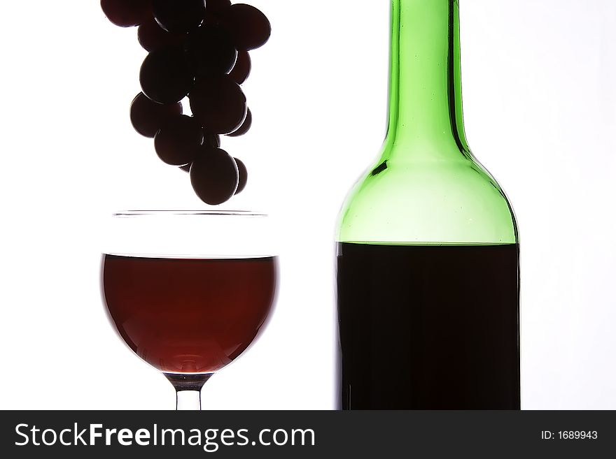 Red Wine With Grapes