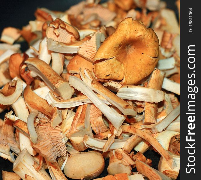 Preparation of chanterelles