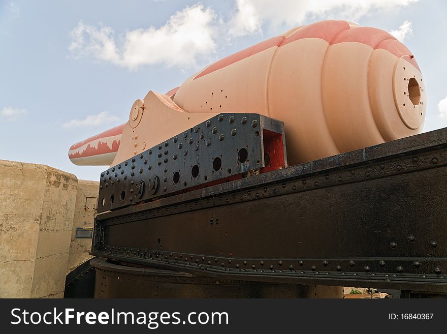 The 100-ton gun, world's largest cannon. Fort Rinella. Malta