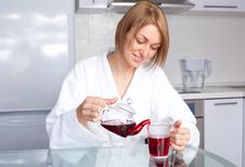 Woman Drinking Tea Royalty Free Stock Photography Woman Drinking Tea Royalty Free Stock Photography